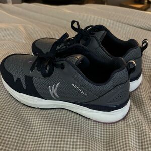 Walk Hero Women's Arch Fit Athletic Shoes - Black and Gray